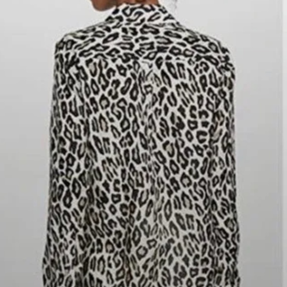 Theory animal print button shirt, P,   GD1144 - Picture 2 of 5